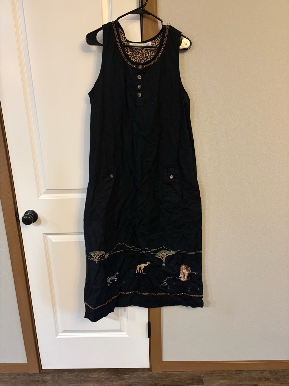Lemon Grass Women’s Linen Blend Safari Animal Embroidered Black Dress Size L
